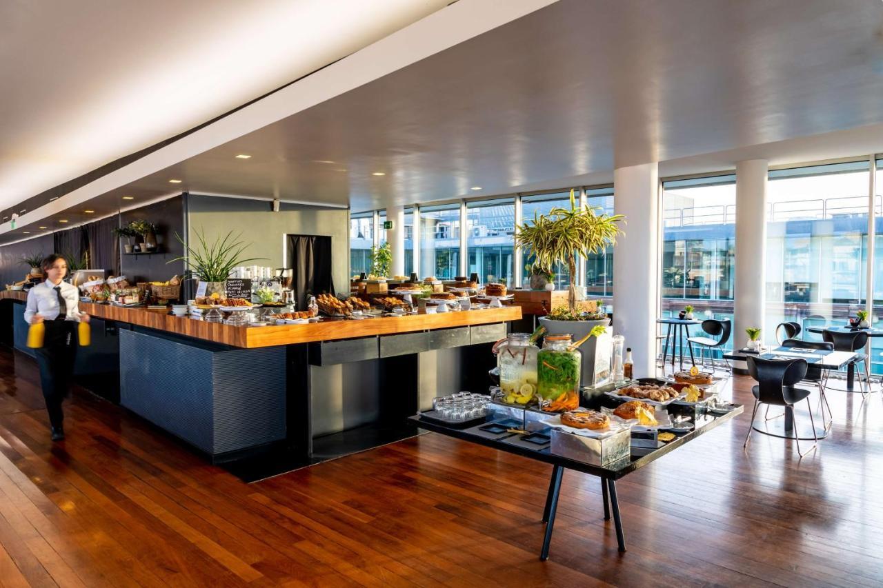 Radisson Blu Es. Hotel, Roma Εξωτερικό φωτογραφία The Club lounge at London Heathrow Airport